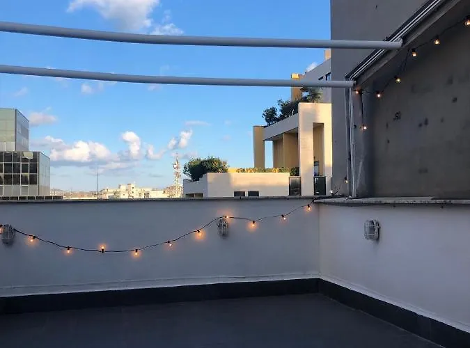 Amendola Howme * Bari